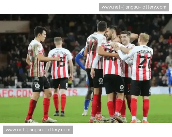 海鸥展翅，水晶宫耀：英超赛场上的恩怨情仇与战术博弈